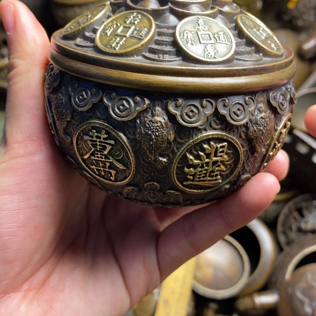 精美铜器做工精良