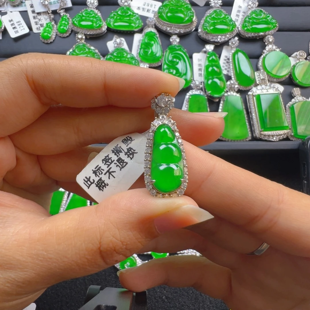 翡翠银S925镶嵌颈饰