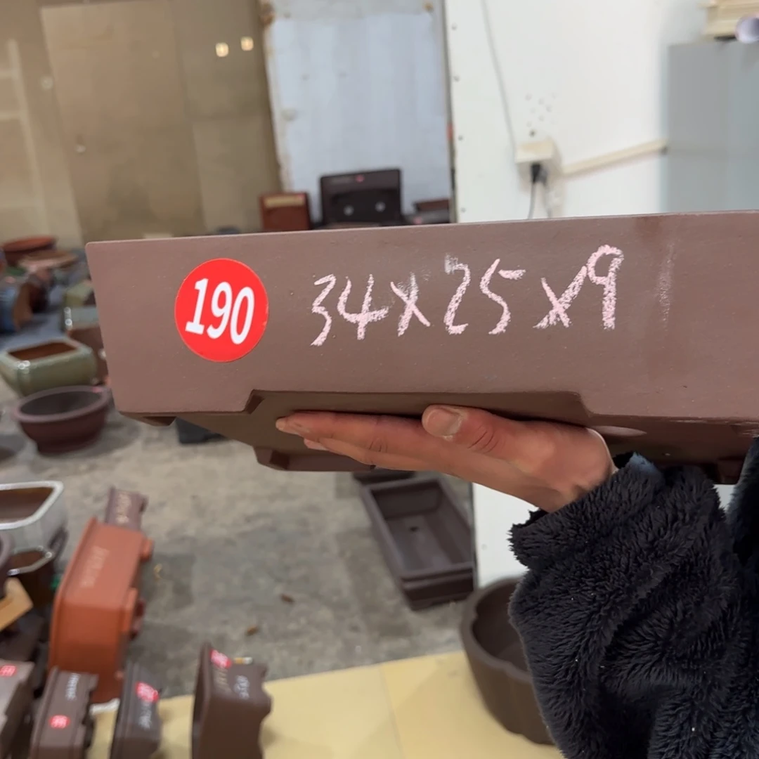 紫砂花盆呜呜呜呜