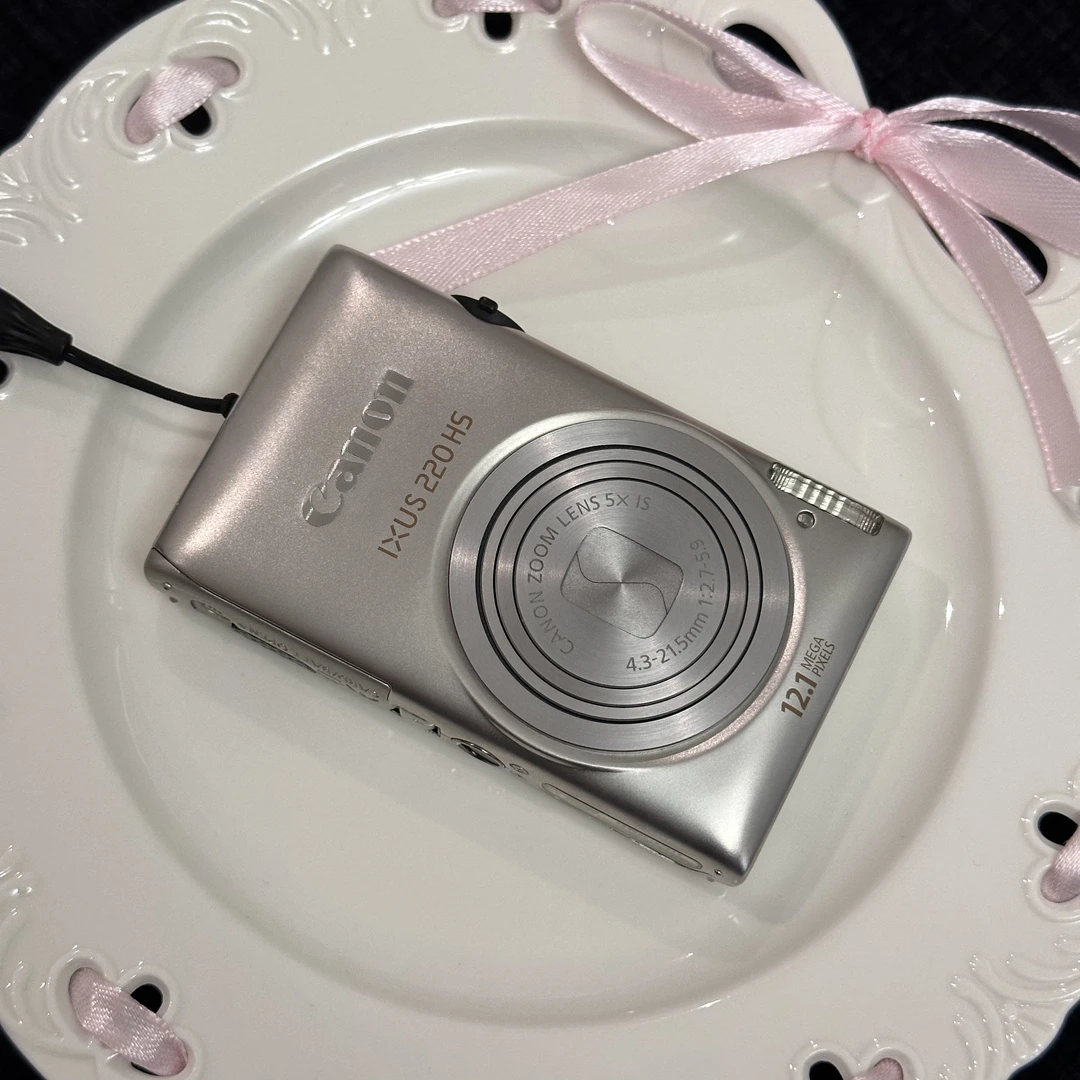 9新 Canon/佳能 ixus220hs爆款有实况1210w像素5倍氛围感相机