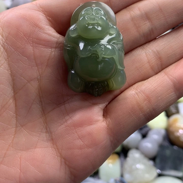 和田玉颈饰未镶嵌默**