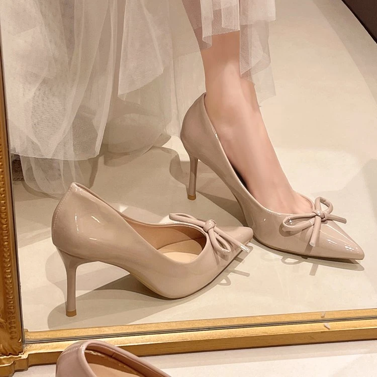 温柔晚风蝴蝶结法式高跟鞋女2025新款漆皮气质浅口尖头细跟单鞋子