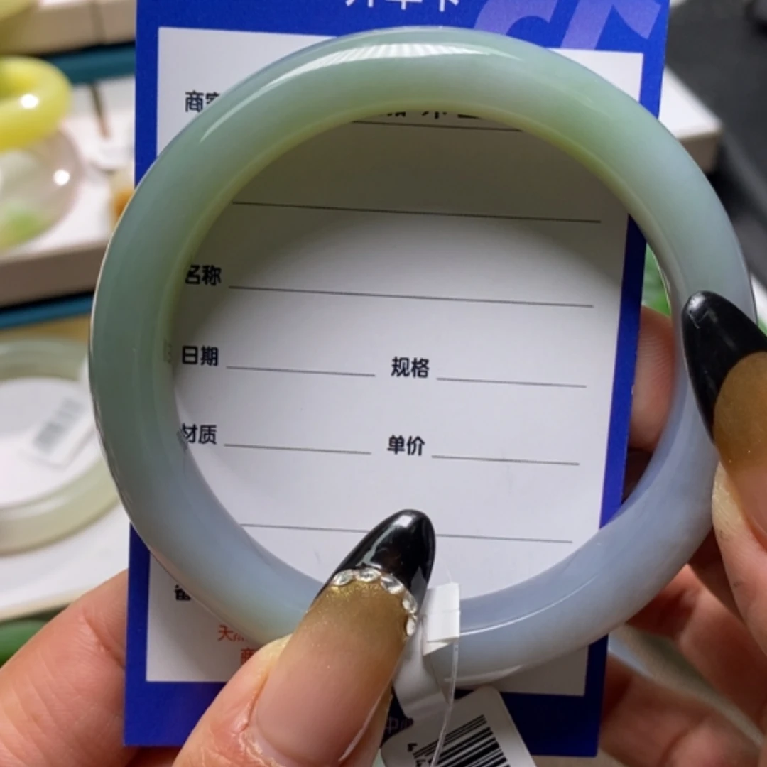 【闪购商品】和田玉手镯未镶嵌