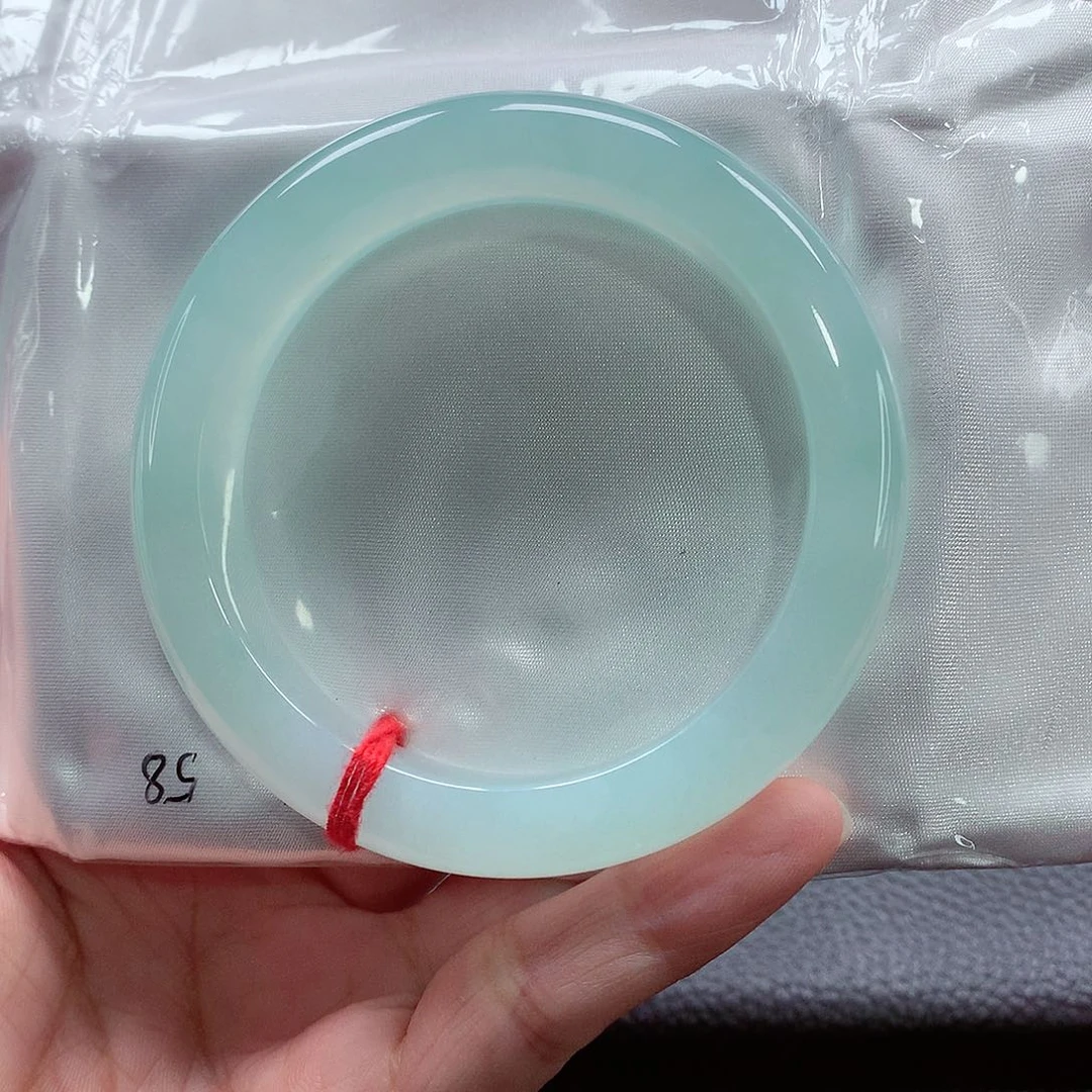 翡翠手镯未镶嵌天然A货翡翠手镯