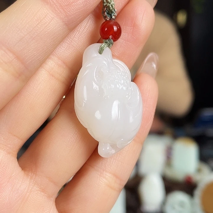 和田玉未镶嵌颈饰定制发货