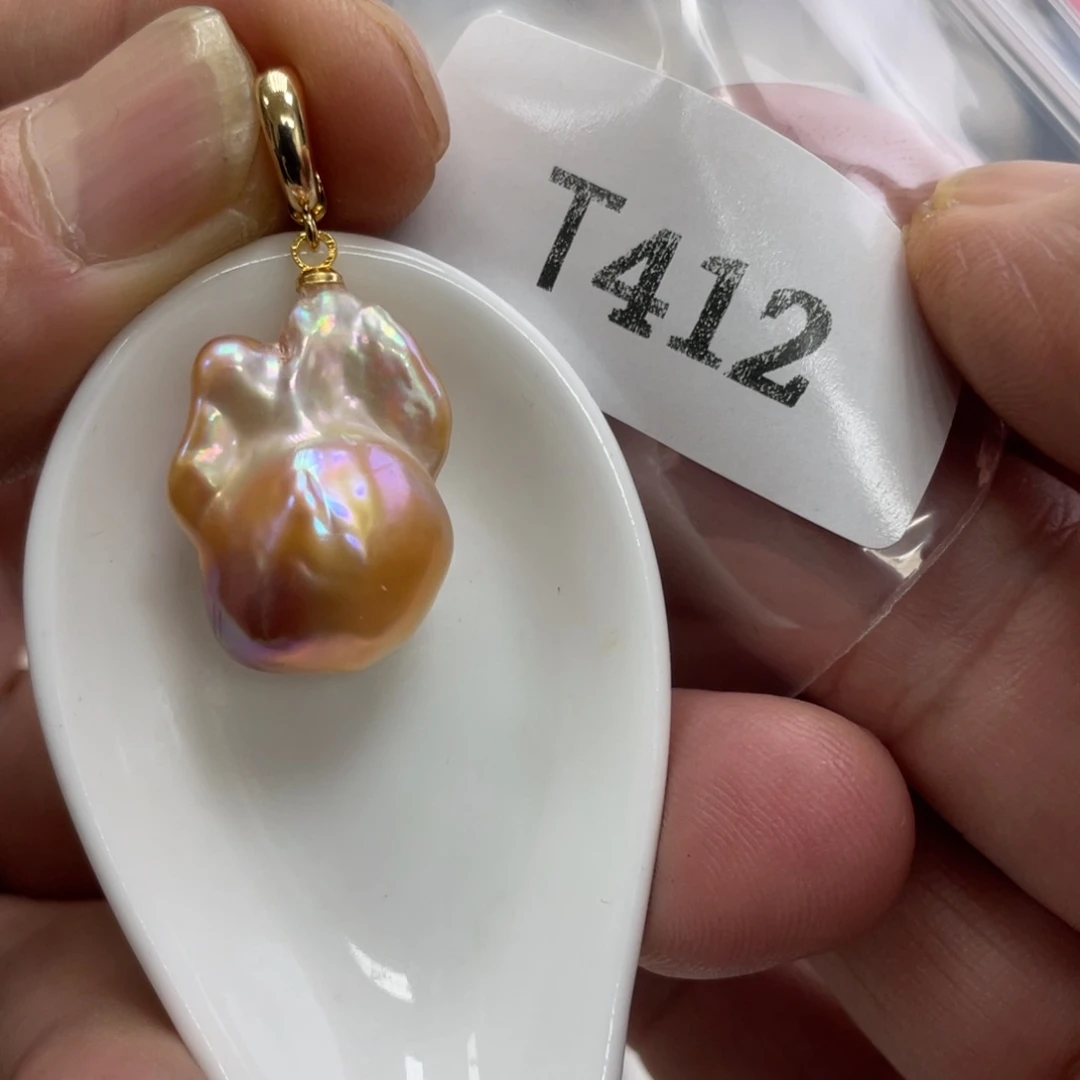 淡水珍珠颈饰未镶嵌秋**言