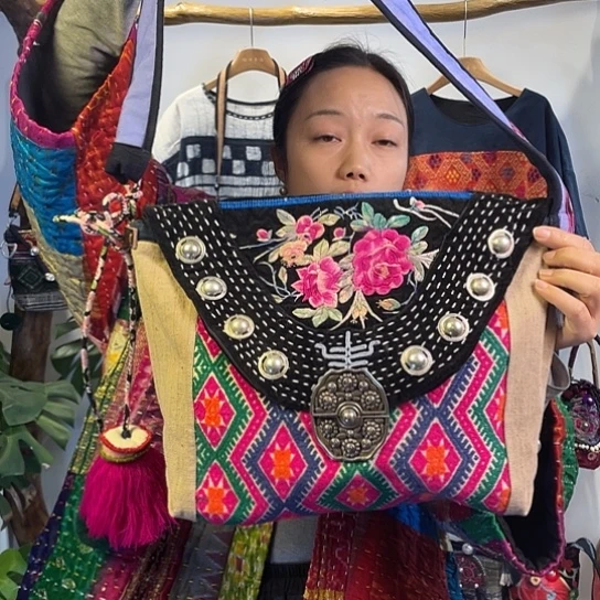 织绣手工制作工艺包包