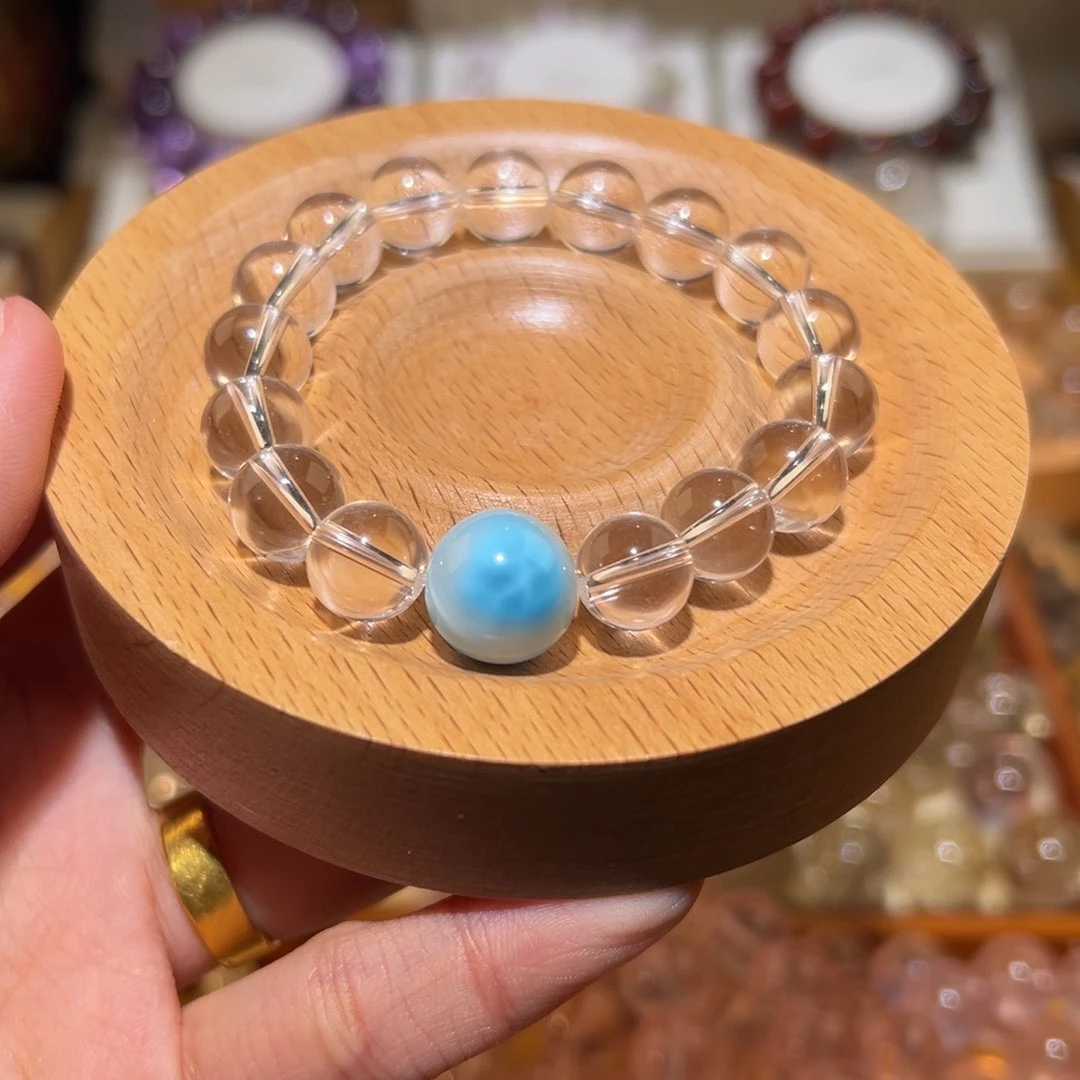 水晶手串未镶嵌什****上手串