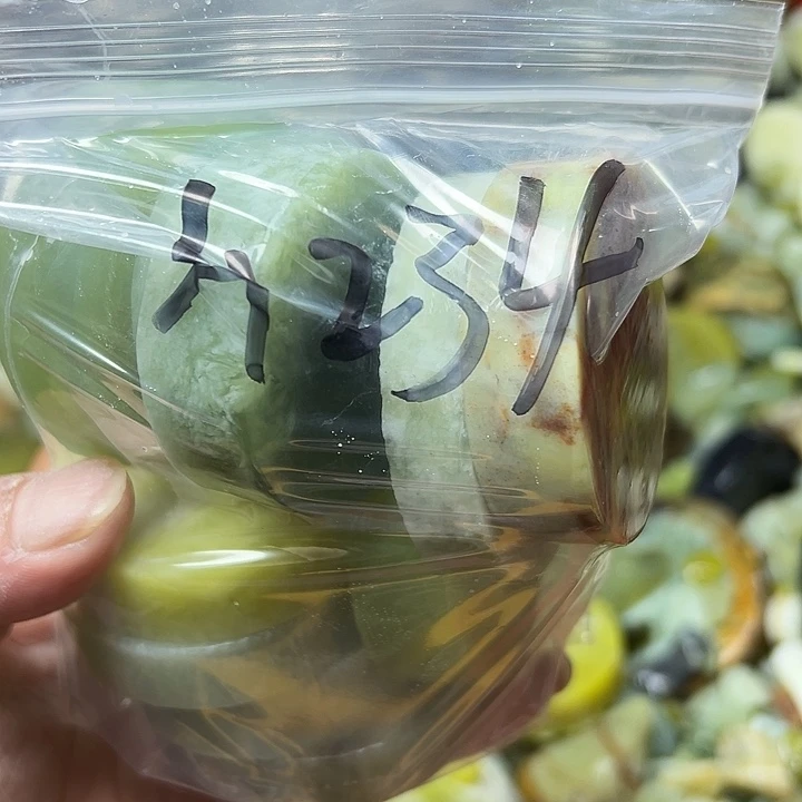 用***7蛇纹石玉未镶嵌鱼缸石,盆景石