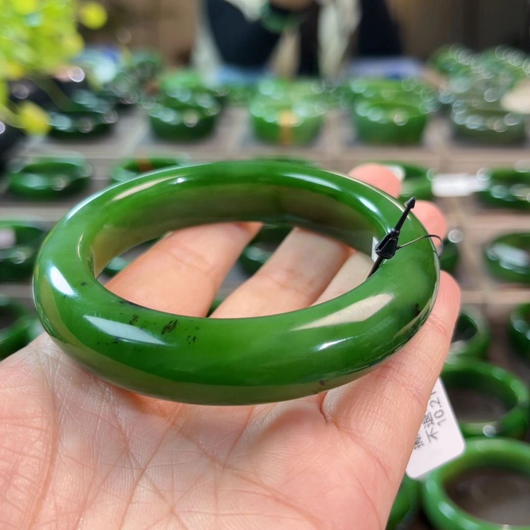 未镶嵌手镯和田玉（碧玉）