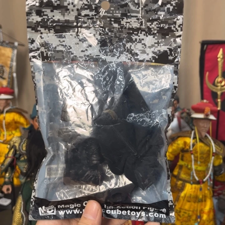 003-不退不换无售后兵人现代衣服