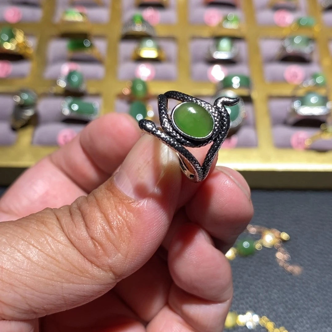 和田玉（碧玉）戒指未镶嵌