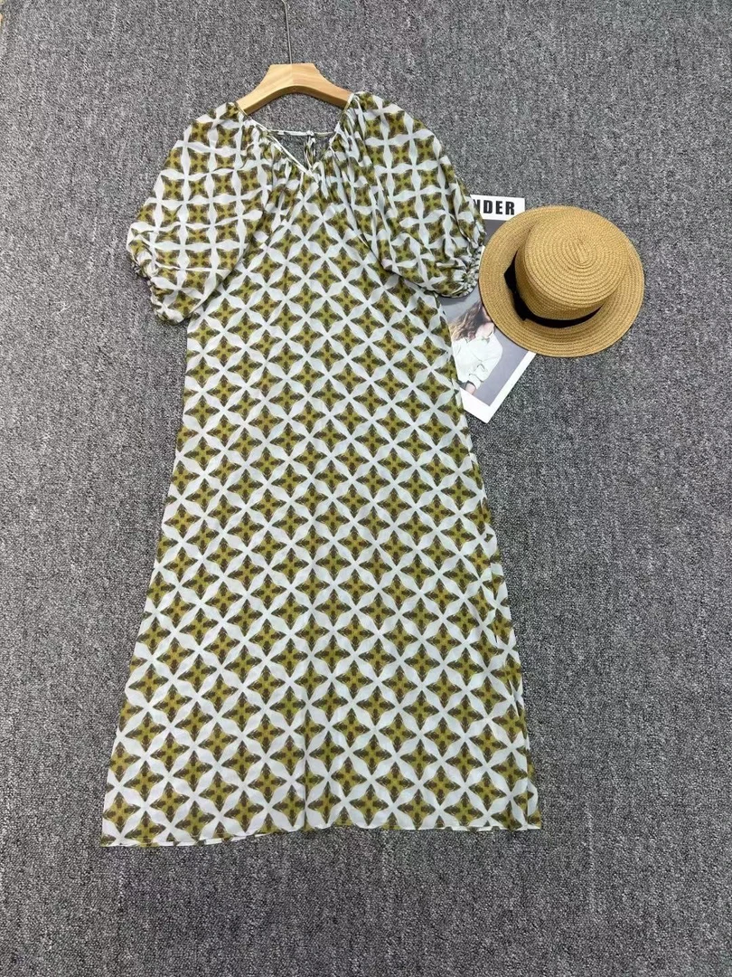 蝙蝠袖长款连衣裙