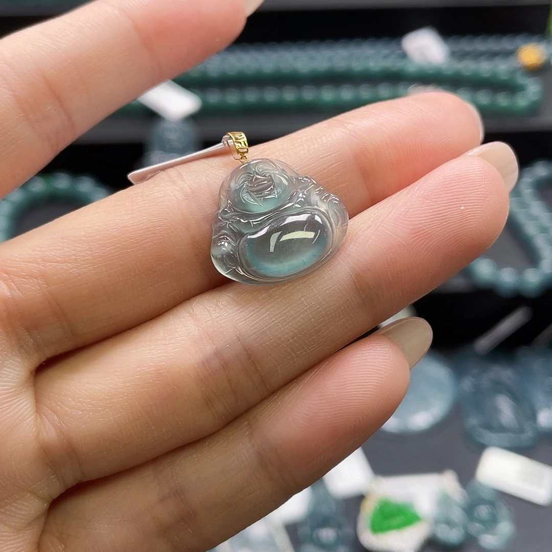 翡翠18K金镶嵌颈饰佛公