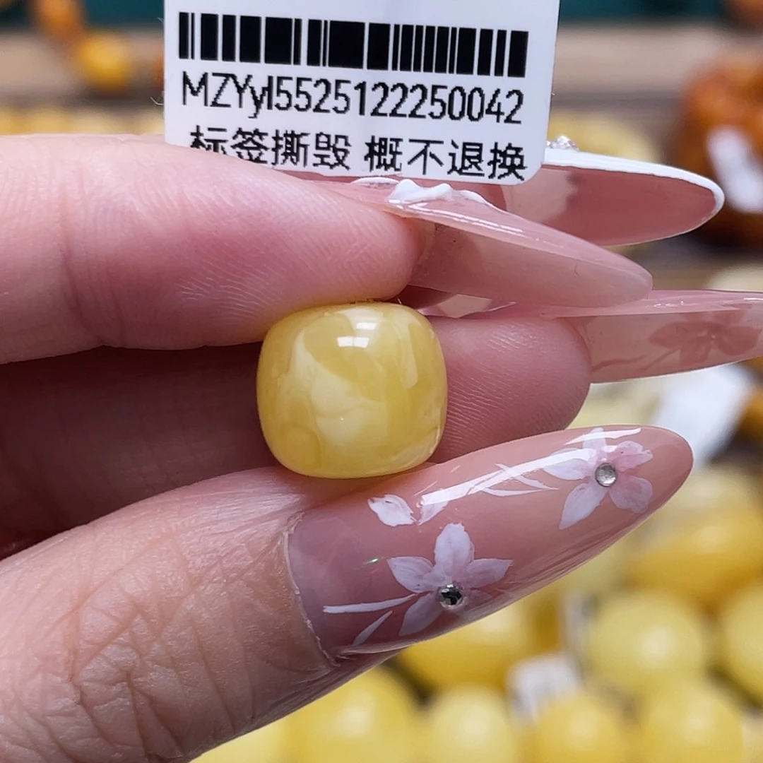 蜜蜡未镶嵌珠宝奇石12*11mm瑕