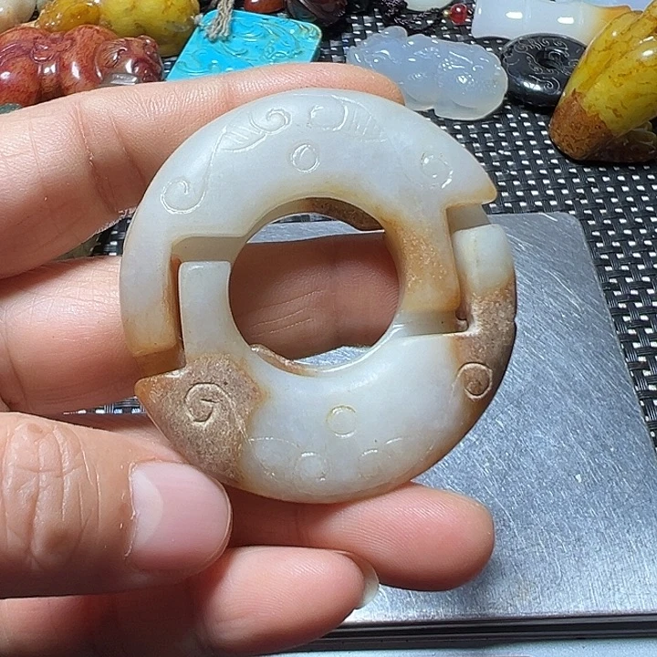 和田玉（糖玉）未镶嵌挂件