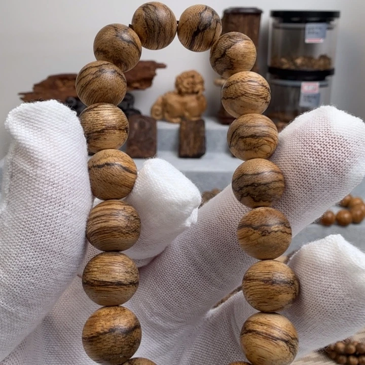 沉香沉香碎屑达拉干1.1 c m一10 g