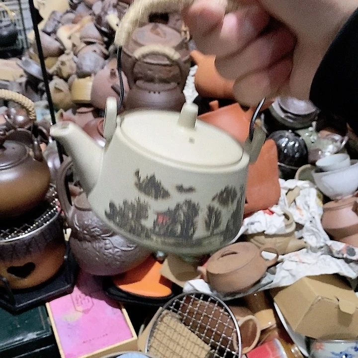 瓷片荷花的小秘密是否还有一个月