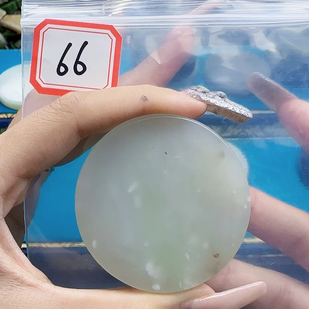 和田玉未镶嵌珠宝半成品