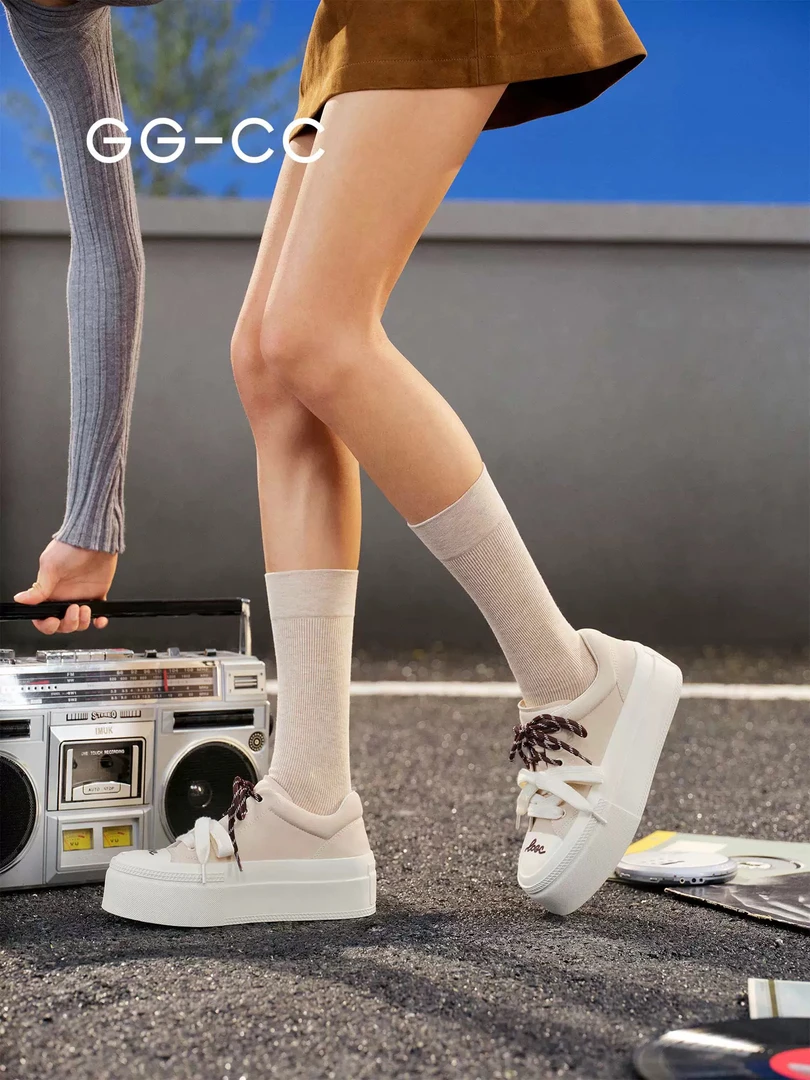 【奶油松饼】GGCC2025年春季时尚休闲厚底板鞋双色系带休闲鞋女鞋