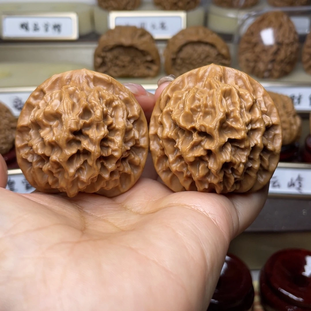 文玩核桃把件帝王45左右