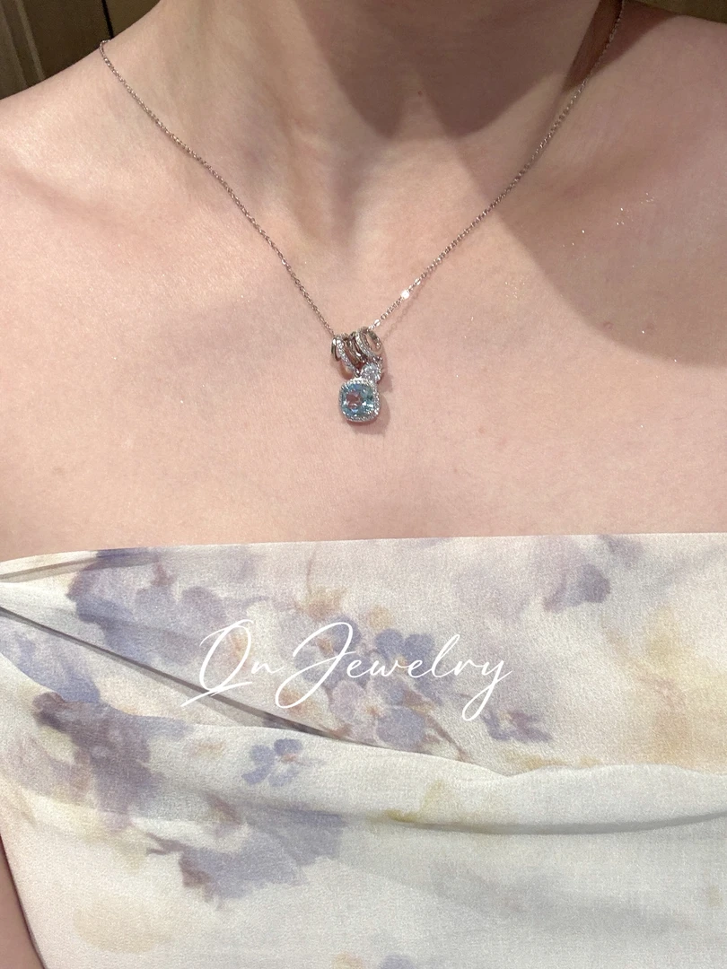 QnJewelry/ 幸运小跑环天然海蓝宝石s925银吊坠