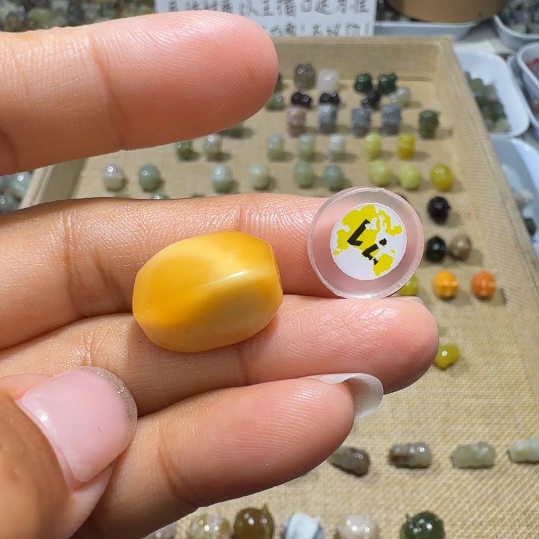 和田玉未镶嵌珠宝奇石