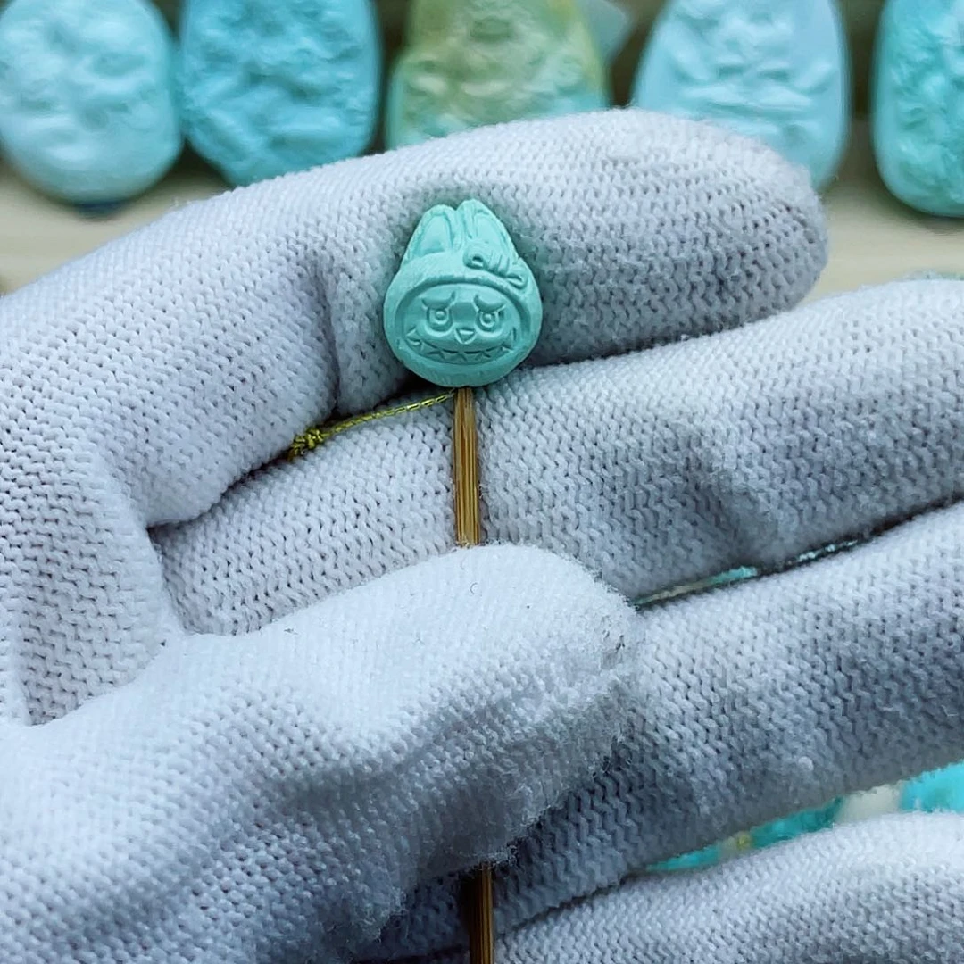 未镶嵌绿松石珠宝奇石