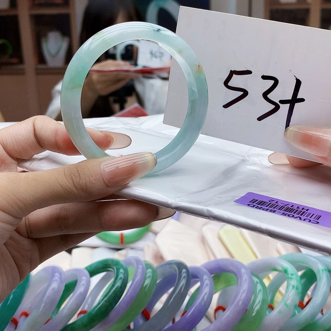 未镶嵌手镯翡翠vv