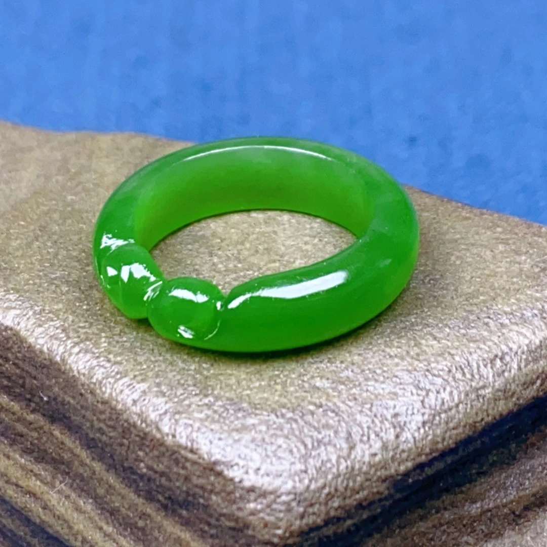 新疆和田玉指环苏工精雕老坑冰底碧玉指环精美戒指16mm