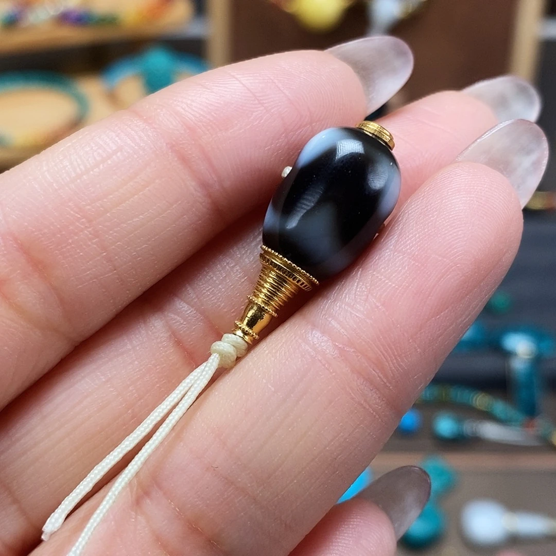 玛瑙/玉髓未镶嵌珠宝奇石