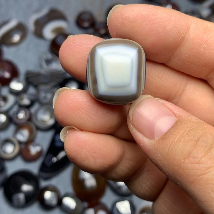 蓝***️玛瑙/玉髓散珠缠丝玛瑙