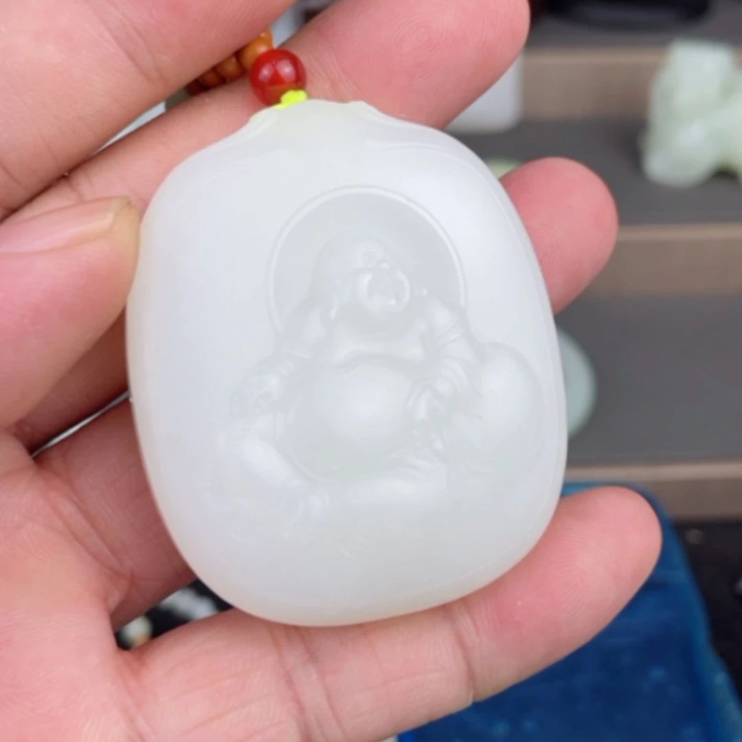【闪购商品】颈饰未镶嵌和田玉