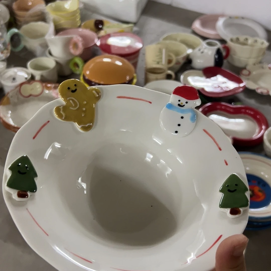 搪瓷微瑕姜饼人汤碗一个