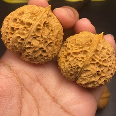 文玩核桃把件42尺寿桃