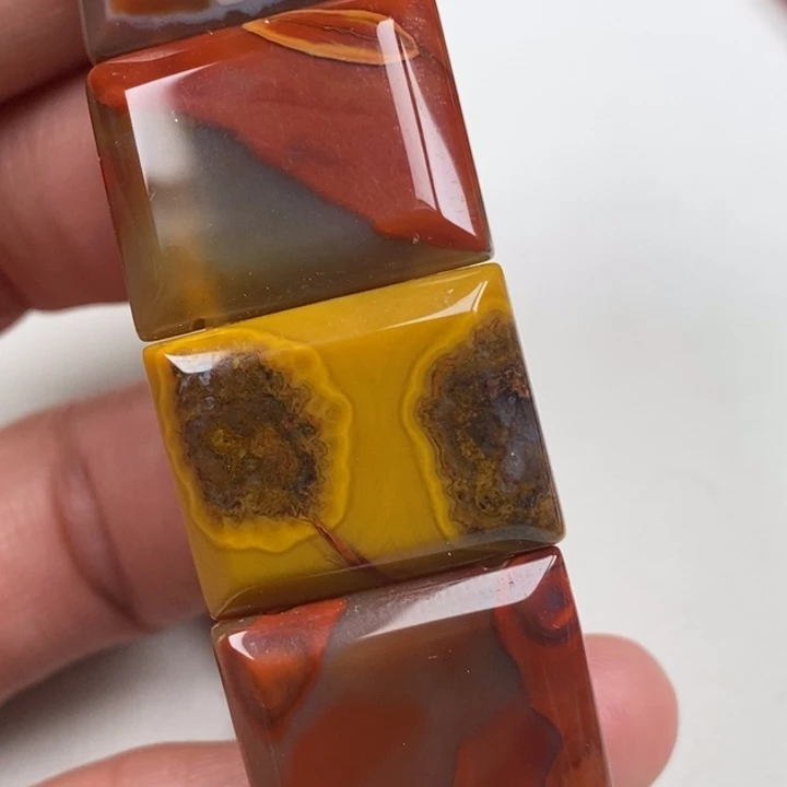 玛瑙/玉髓珠宝奇石未镶嵌谷*炎