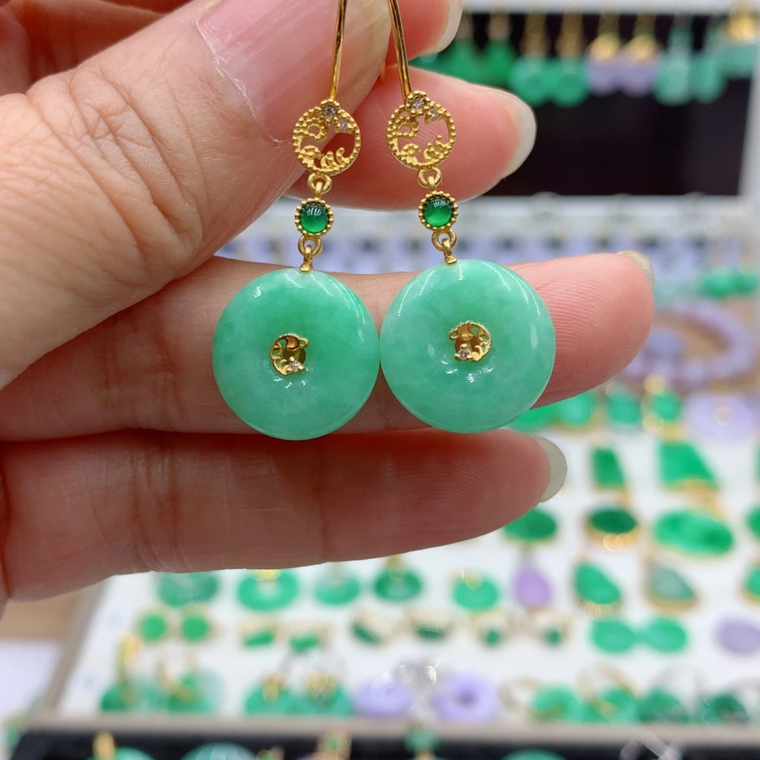 翡翠18K金镶嵌耳饰