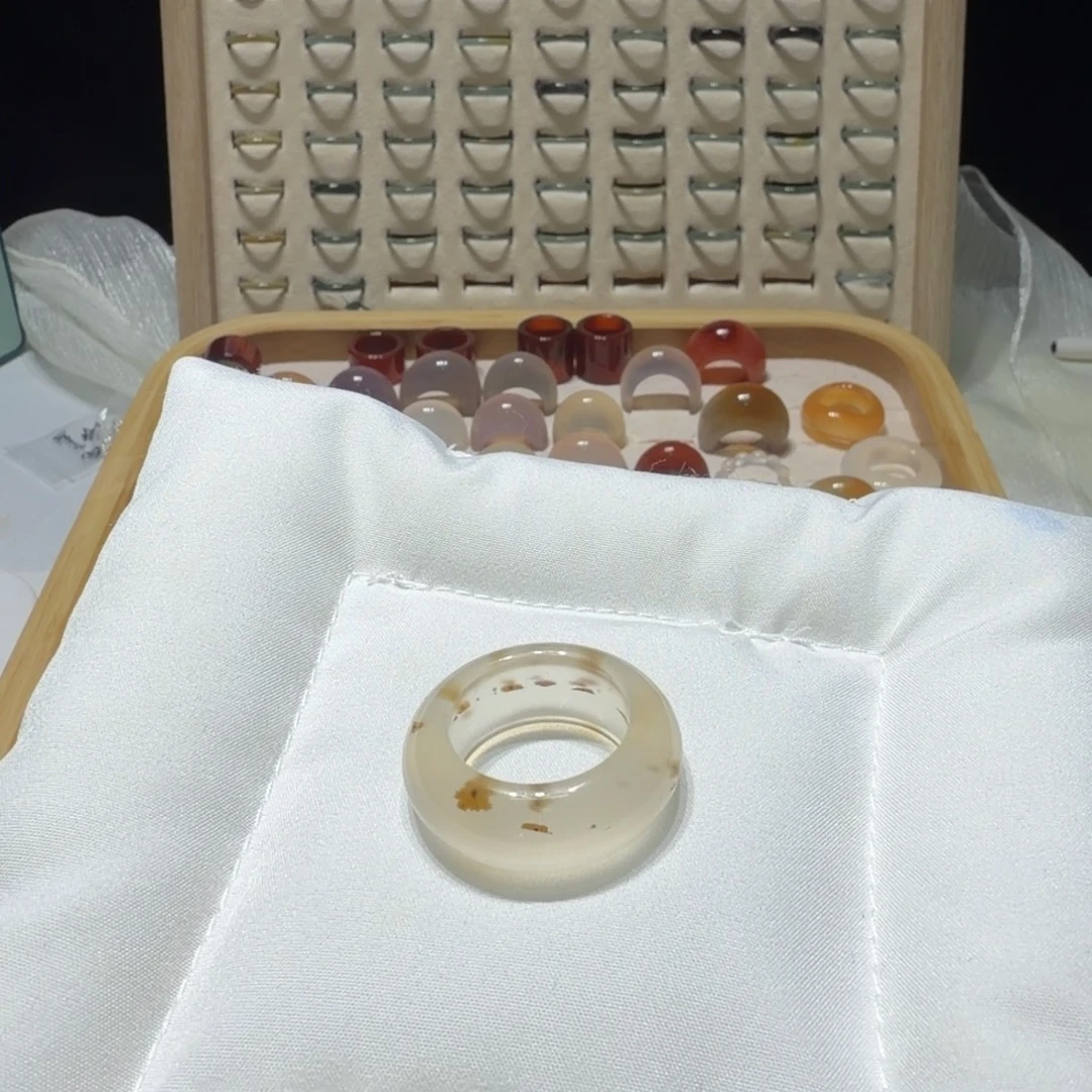 京****玛瑙/玉髓未镶嵌戒指