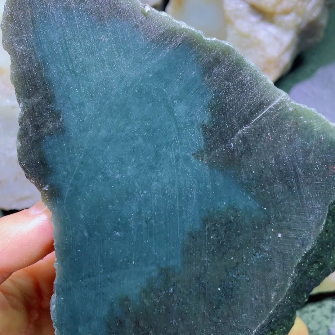 S***y和田玉未镶嵌珠宝半成品