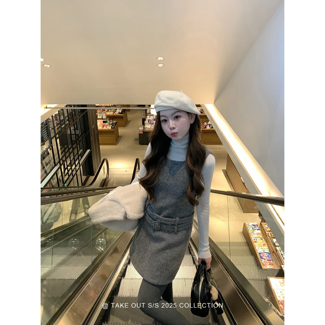 外卖到了 11/24米兰日记 高级感100羊毛双面呢背心连衣裙WM5PSL12