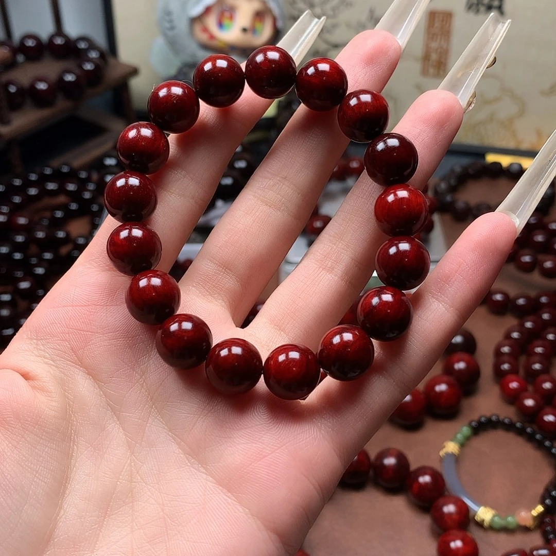 慕***秋檀香紫檀（小叶紫檀）1.2泥