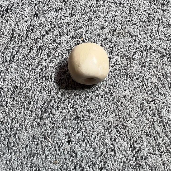 透闪石质玉未镶嵌颈饰珠子