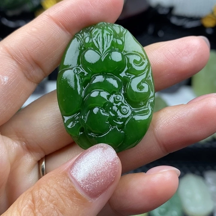 和田玉未镶嵌颈饰34