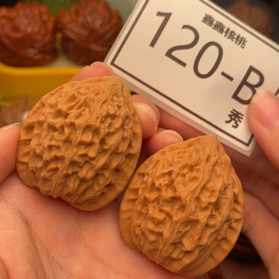 把件文玩核桃金牛35……