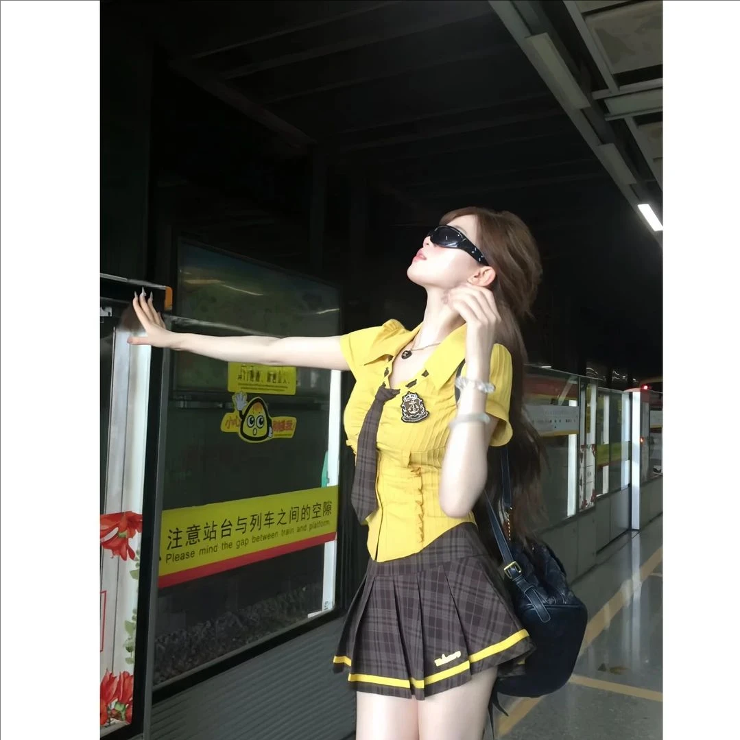 美式甜心 夏季学院风新款小众设计感短袖衬衫上衣格子半裙两件套