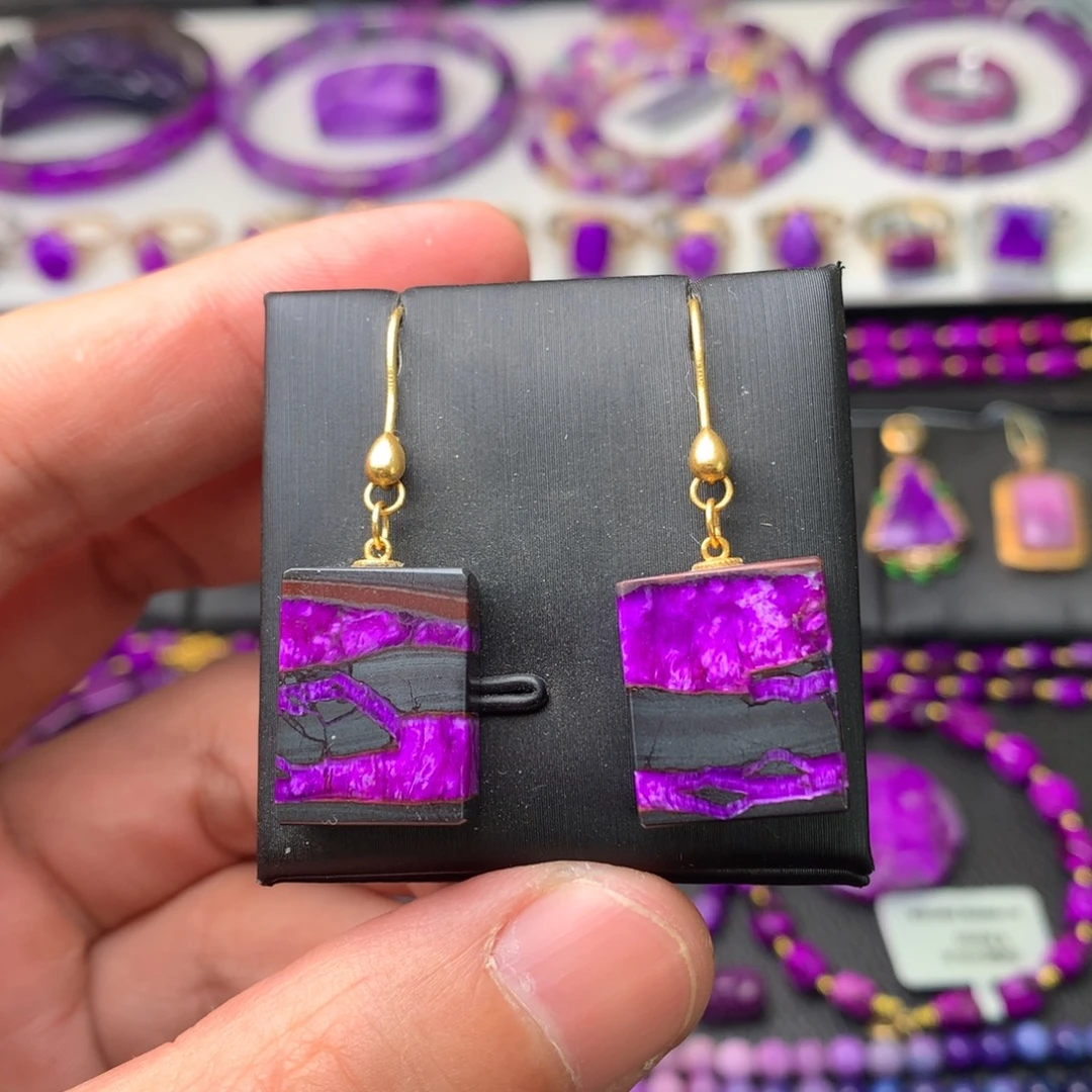 苏纪石（舒俱来）18K金镶嵌耳钩