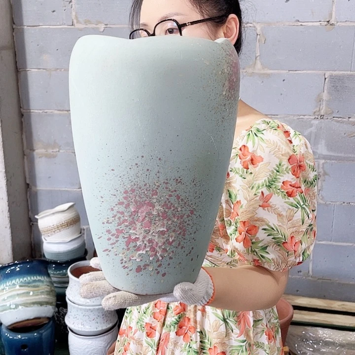 红陶瑕疵高31/17一个