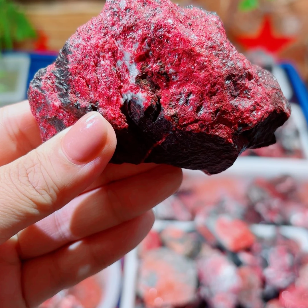 天然辰砂210克，天然原石