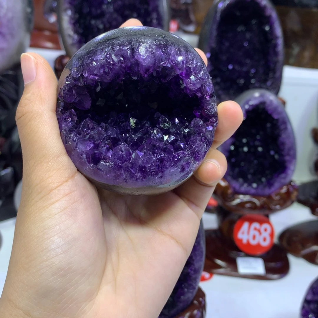 织绣乌拉圭紫水晶