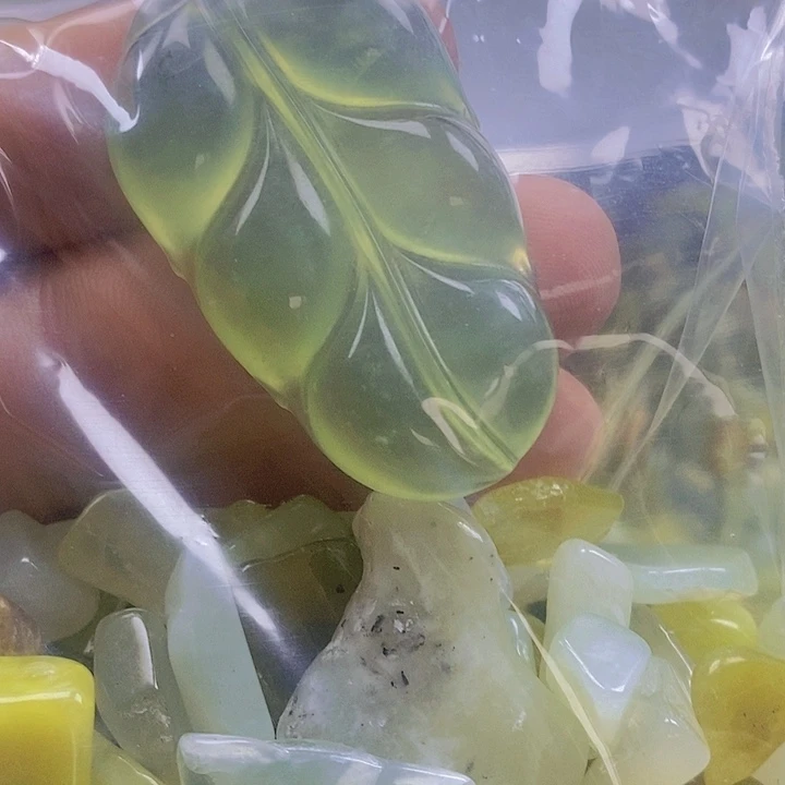 蛇纹石玉未镶嵌岫玉